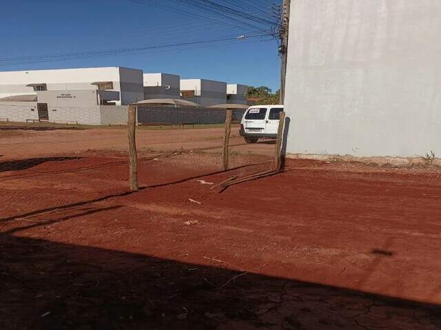 Oportunidade Imperd&iacute;vel no Caraj&aacute;s &ndash; Terreno Pronto para Construir!