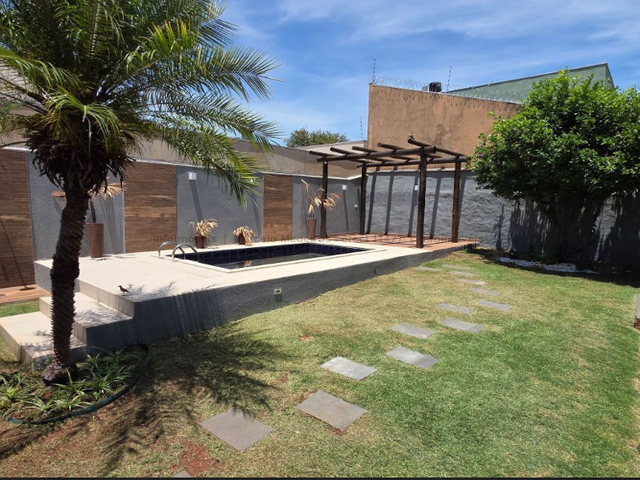 Bela casa com piscina e &aacute;rea gourmet