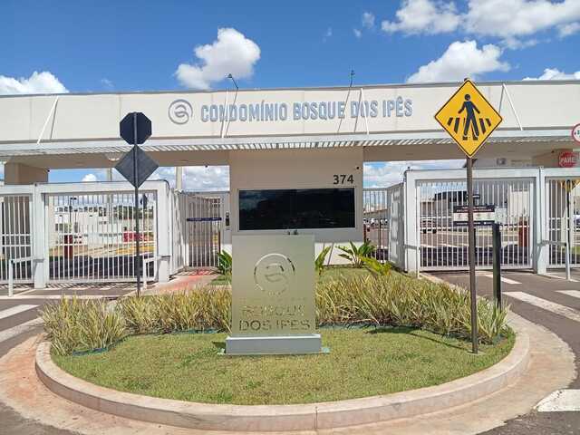VENDO Casa T&eacute;rrea em Condom&iacute;nio RNI 