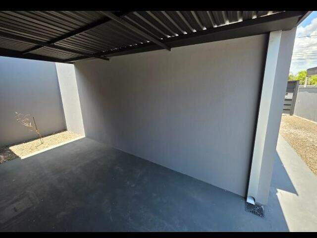 VENDO Casa T&eacute;rrea em Condom&iacute;nio 