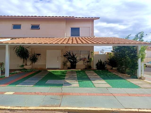 Sobrado em Condominio na entrada do Rita Vieira