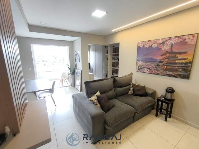 Apartamento à venda com 78m², com 2 quartos e 1 escritório, no Ed. Belvedere