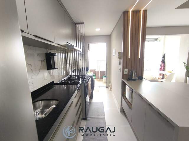 Apartamento à venda com 78m², com 2 quartos e 1 escritório, no Ed. Belvedere