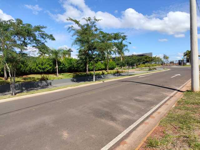 Lote 250m² no Reserva Santa Inês | A 100m da Portaria e Piscina