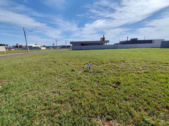 Lote de Esquina 349,89m² em Frente à Área de Lazer | Reserva Santa Inês