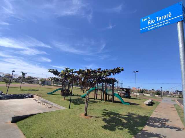 Lote de Esquina 349,89m² em Frente à Área de Lazer | Reserva Santa Inês
