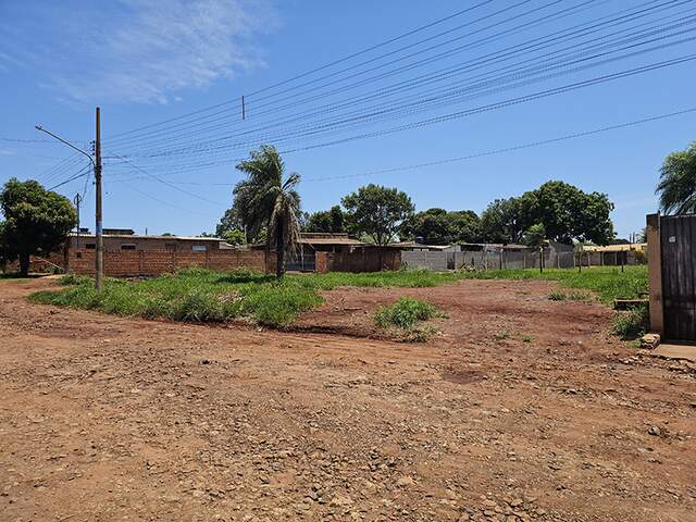 Esquina Itamaracá próximo à futura via acesso às Moreninhas – (67) 99292-9292