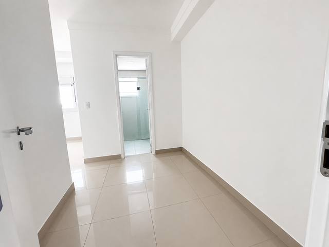 Oportunidade no Royal Park | 4 Quartos (2 Su&iacute;tes) | 142 m&sup2; + 2 Vagas
