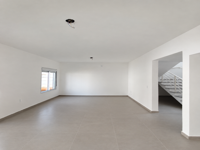 Sobrado Moderno | 118,84 m&sup2; | 3 Quartos (1 Su&iacute;te) | Conforto e Funcionalidade
