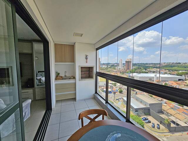 Apartamento (Gaudi) - Jd. Dos Estados - 03 dormitórios, nascente e andar alto