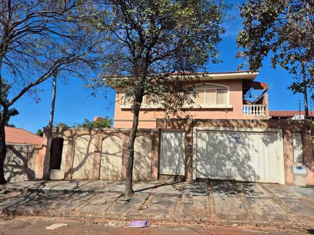  Sobrado 307 m2 - Vila Planalto
