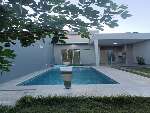 Casa Moderna com Piscina e &Aacute;rea Gourmet