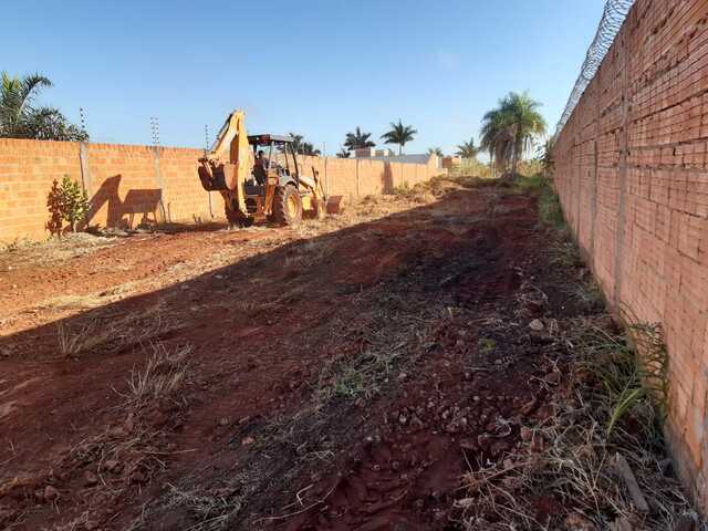 terreno grande na av.guaicurus 