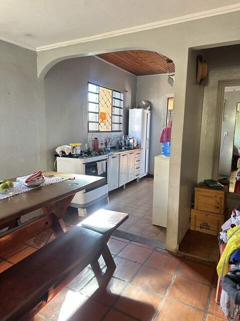 Vendo casa na Mata do Jacinto - com Salão