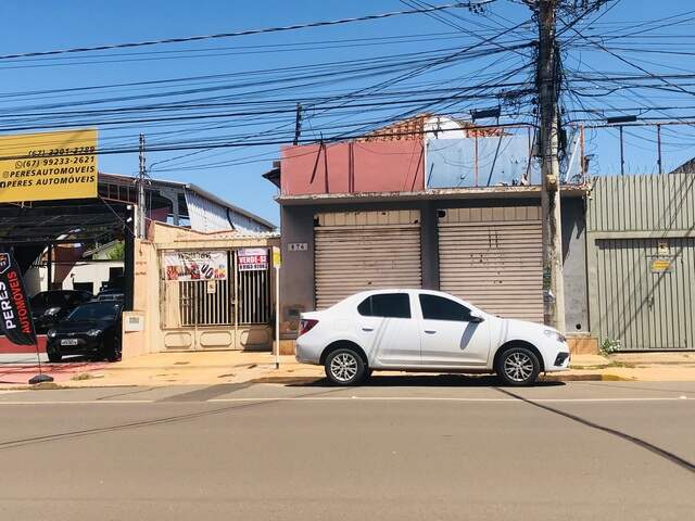 Vendo Imovel - Bairro: Amambaí - com Salão