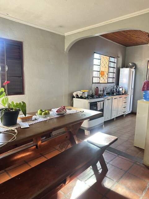 Vendo Casa na Mata do Jacinto - com Salão