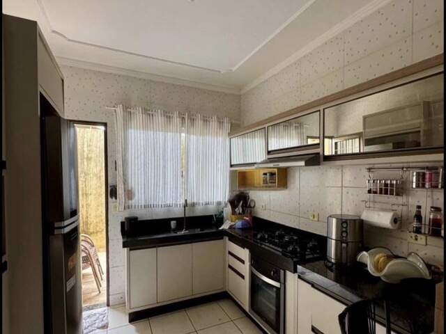 Vendo - Casa - Jd. Columbia - R$230mil - Super Barata!