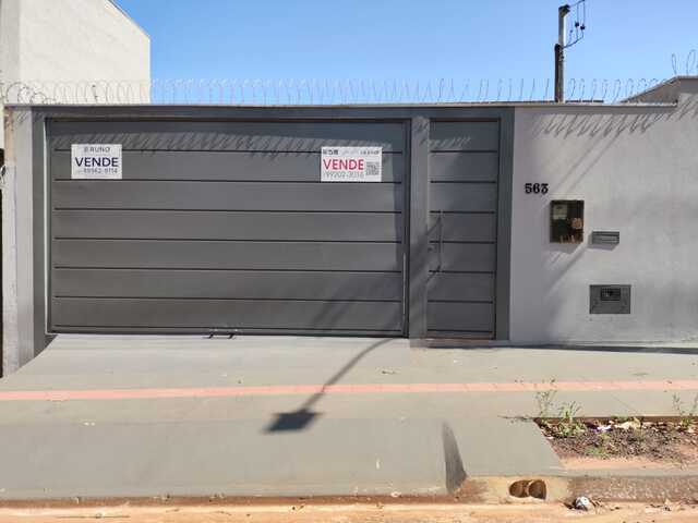 Casa 3 Quartos com Área Gourmet 6 Vagas próximo a avenida Três Barras