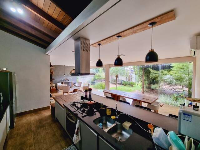 Casa Maravilhosa Moderna e Confort&aacute;vel no Jardim Veraneio