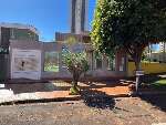 Casa em excelente localiza&ccedil;&atilde;o para Ponto Comercial 3 Suites terreno &Uacute;nico