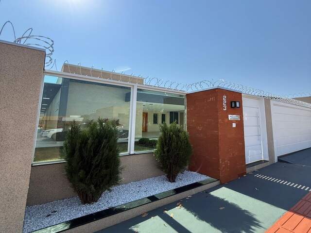 CASA TERRENO INTEIRO NO TAVEIRÓPOLIS