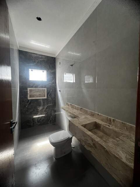 CASA COM TERRENO AMPLO REGI&Atilde;O TIJUCA