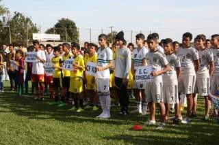 Ao todo 17 equipes disputam o campeonato juvenil na Capital. (Foto: Marcos Ermínio) 
