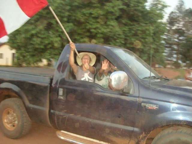 Enquanto vereadora ganha R$ 134, 498 fam&iacute;lias pobres esperam benef&iacute;cio