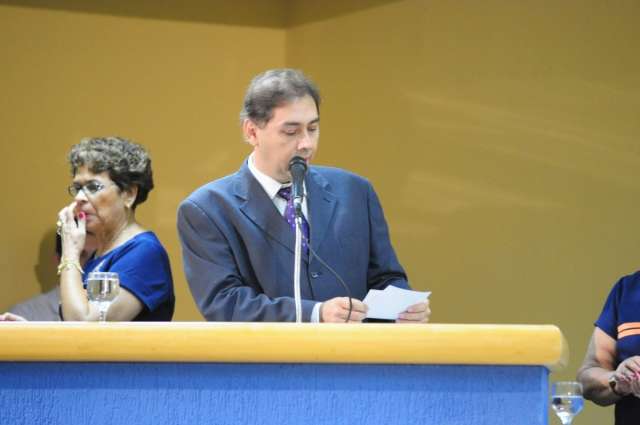 Em nota, C&acirc;mara incumbe Bernal de arrumar pr&eacute;dio para a C&acirc;mara