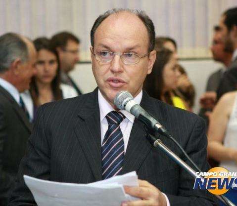 Mochi espera definir candidatos do PMDB antes do ultimo encontro regional