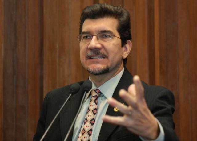 Deputados divergem sobre propostas para reforma pol&iacute;tica