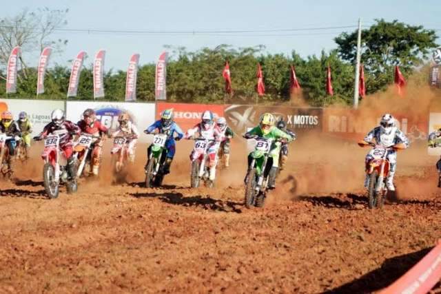 Tr&ecirc;s Lagoas sedia abertura Campeonato Brasileiro de Motocross 2014