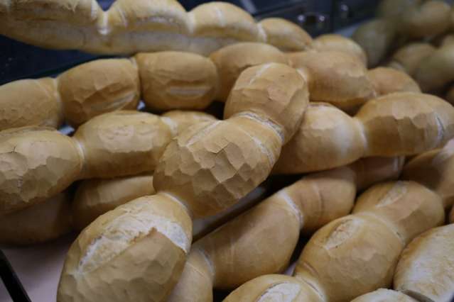 Pre&ccedil;o do p&atilde;o franc&ecirc;s vai ficar at&eacute; 7% mais caro ap&oacute;s reajustes em itens