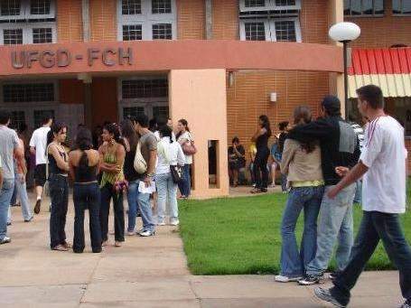 UFGD abre 435 vagas em 20 cursos de gradua&ccedil;&atilde;o para portador de diploma 