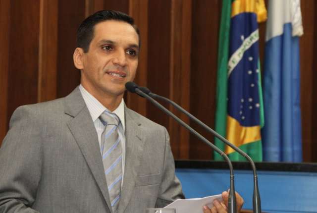 Osvane Ramos relembra trajet&oacute;ria de banc&aacute;rio at&eacute; deputado estadual