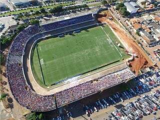 O Estádio Jonas Duarte, na cidade de Anápolis, com capacidade para 15 mil pessoas (Foto: Anápolis/Divulgação)