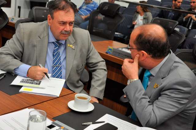 Deputados adotam discurso de cautela sobre pris&atilde;o de colega