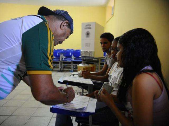 TSE mant&eacute;m hor&aacute;rios locais para in&iacute;cio e fim da vota&ccedil;&atilde;o neste ano