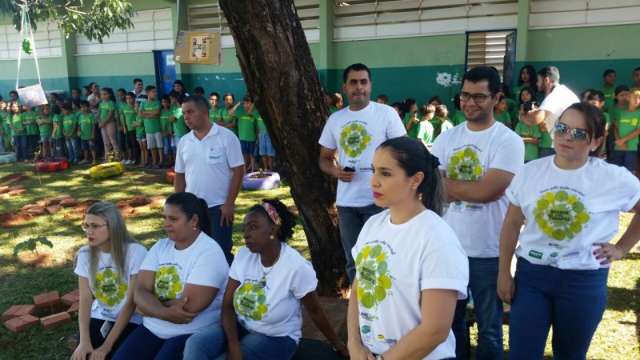 Blink mobiliza comunidade para plantar &aacute;rvores e mudar paisagem no Aero Rancho