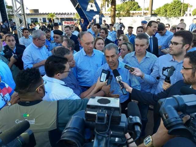 Em Ponta Por&atilde;, Reinaldo cobra prioridade da Uni&atilde;o com seguran&ccedil;a de fronteira