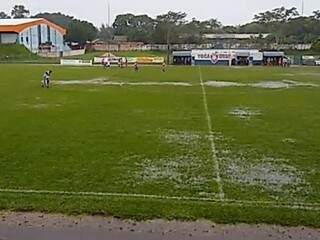 Chuva impediu jogo na Toca do Urso; partida foi adiada para a manhã de quinta-feira. (Foto: Divulgação)