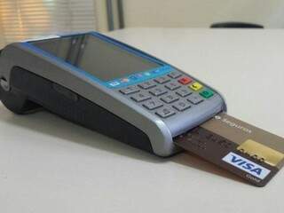 CMN padroniza juros para rotativo do cartão de crédito CMN padroniza juros para rotativo do cartão de crédito