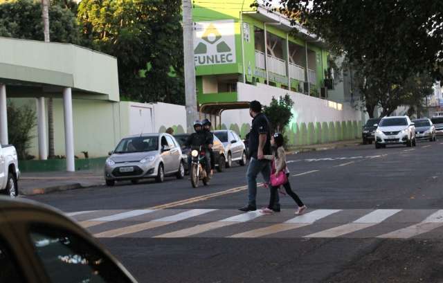No tr&acirc;nsito marcado por abusos, a boa not&iacute;cia vem da faixa de pedestre 