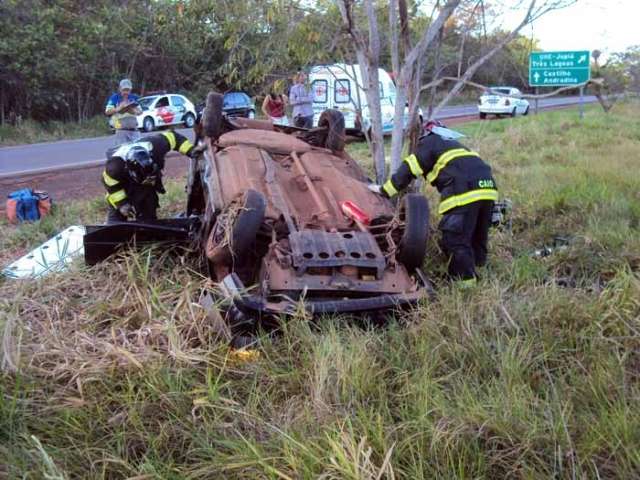 Jovem de MS morre em capotagem no interior de SP