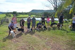 Grupo se encontrou na Fazenda Córrego limpo, a 20 km do Centro. (Foto: Thailla Torres)