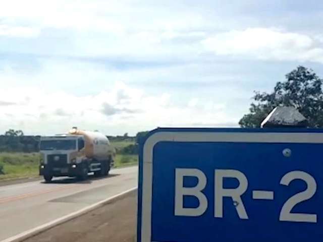 Ap&oacute;s interdi&ccedil;&atilde;o de 3 pontos em Aquidauana, BR-262 &eacute; liberada