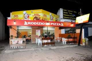 Pizzaria &amp; Espetaria fica na Rua São Borja, 405, prolongamento da Avenida Ceará
