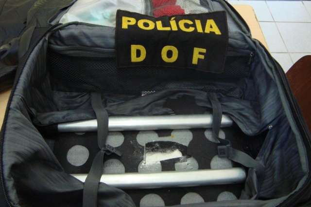 Pol&iacute;cia apreende na BR-262 coca&iacute;na que seria levada para a Espanha