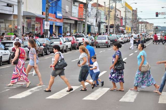 Bancos abrem s&oacute; de manh&atilde; na segunda-feira; veja como a cidade vai funcionar