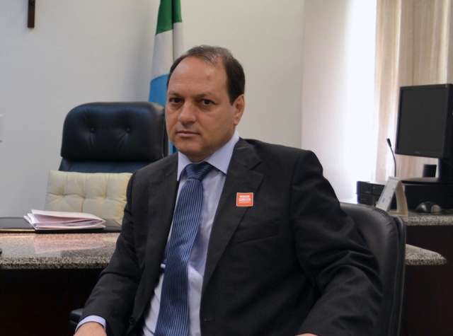 MP investiga compras feitas pela prefeitura em empresa do irm&atilde;o do prefeito
